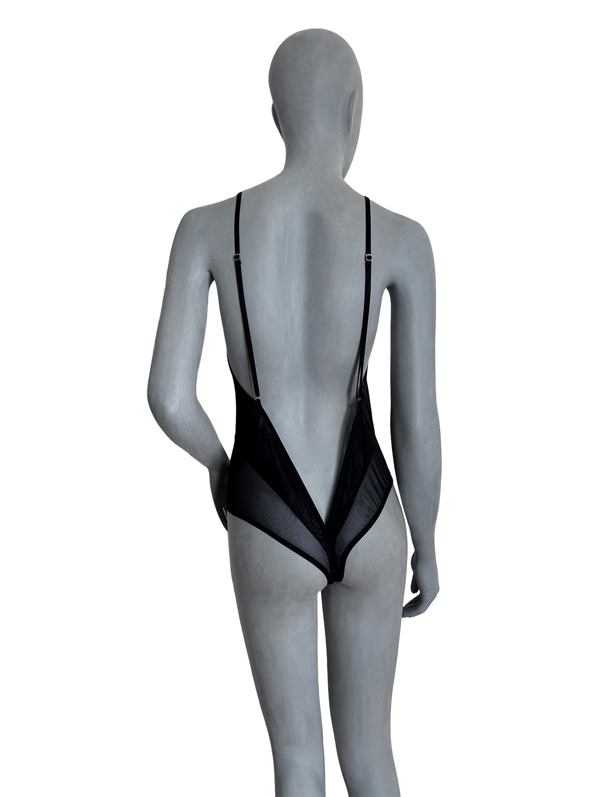 Costas do bodysuit Elissa Cisô em tule transparente preto com costas profundamente abertas e alças finas