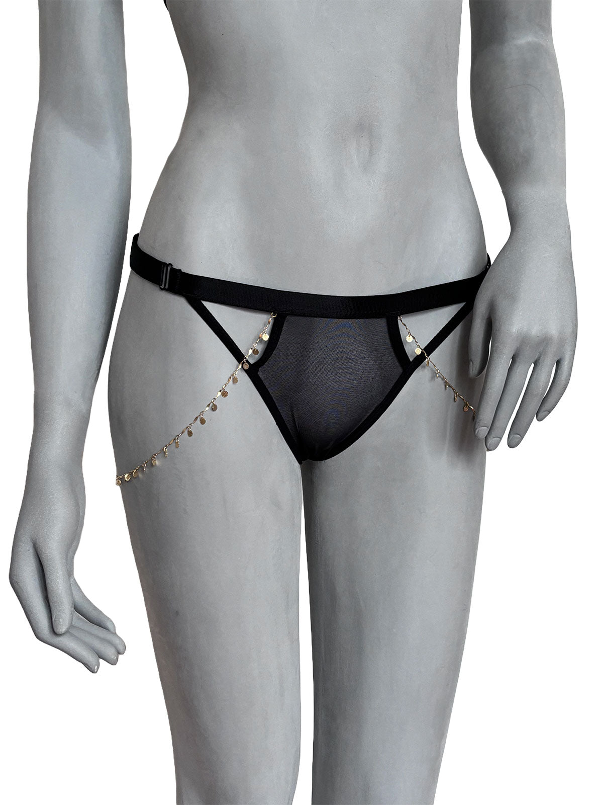 Calcinha preta Emma Cisô Atelier com corrente de ouro 18k e detalhes em microfiber, vista frontal em manequim